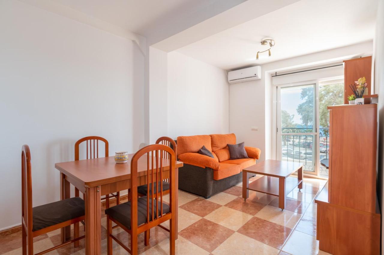 Renthas Pedregalejo Beach Apartments Málaga Esterno foto