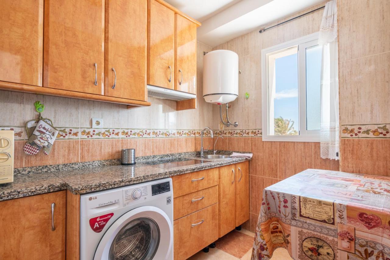 Renthas Pedregalejo Beach Apartments Málaga Esterno foto