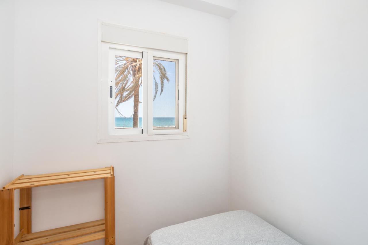 Renthas Pedregalejo Beach Apartments Málaga Esterno foto